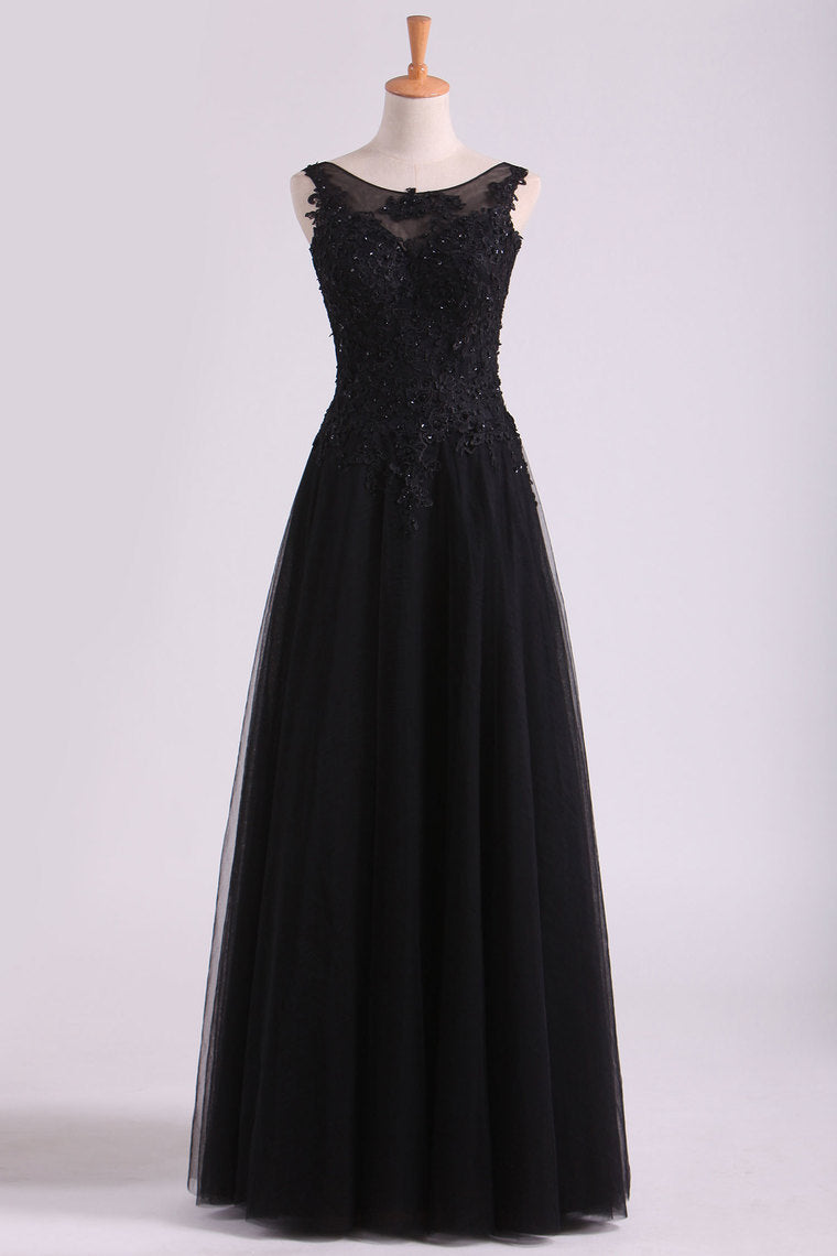 2022 Black Bateau Evening Dresses Tulle With Applique & Beads Floor Length