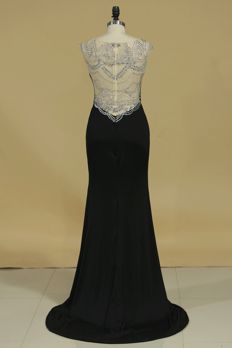 2022 Prom Dresses Scoop With Beading Spandex Sheath Sweep Train