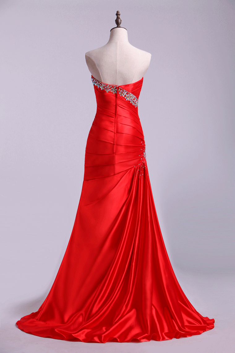 2024 Prom Dresses Trumpet Sleeveless Sweetheart With Beading/Sequins