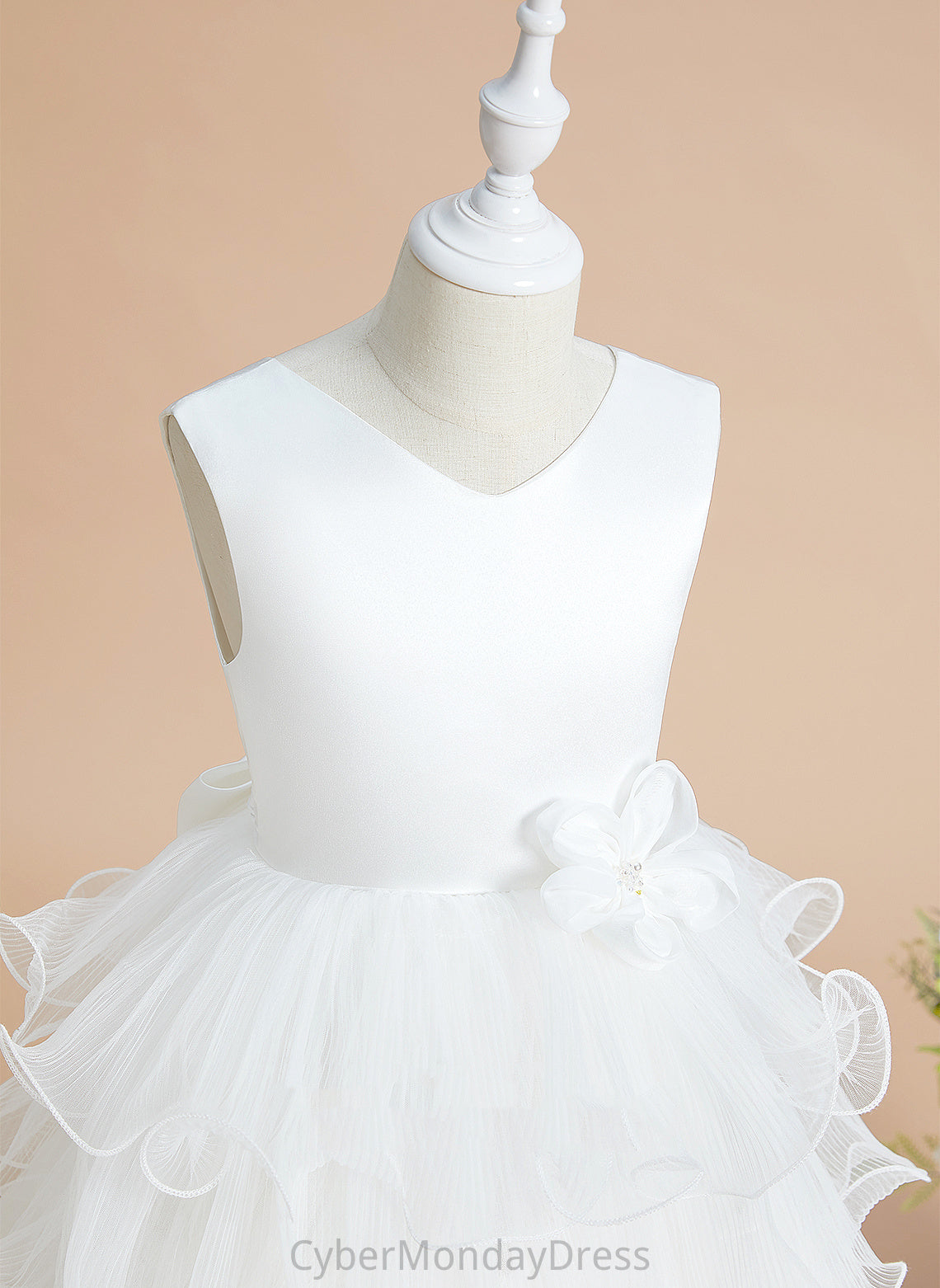 With Satin/Tulle Flower Girl Dresses Bow(s) Tea-length Yaretzi - Sleeveless Flower Dress V-neck Girl Ball-Gown/Princess