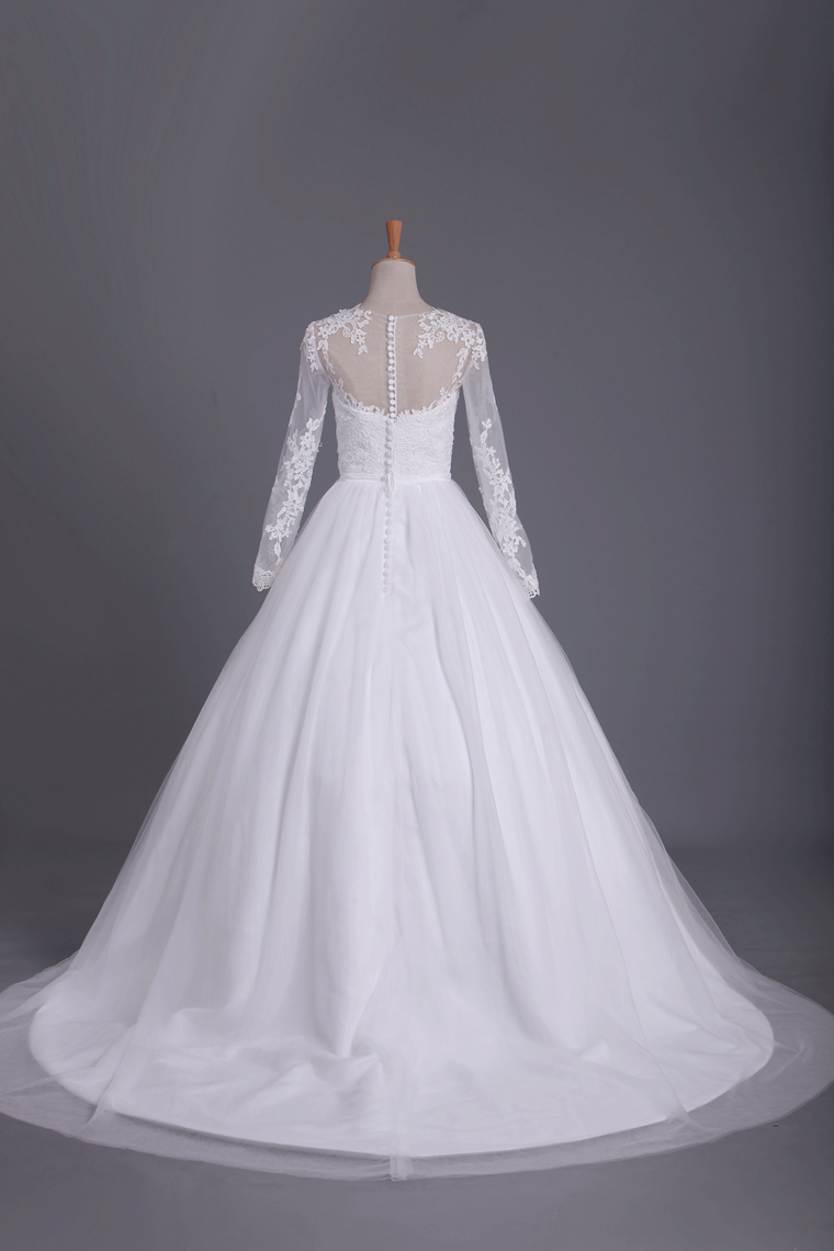 2022 Long Sleeves Scoop Ball Gown Wedding Dresses Tulle With Applique And Sash