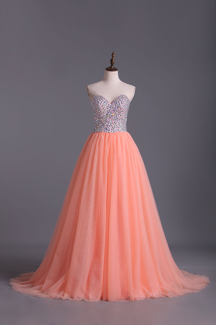 2024 Glistening Sweetheart Prom Dresses Beaded With Shiny Rhinestone Tulle