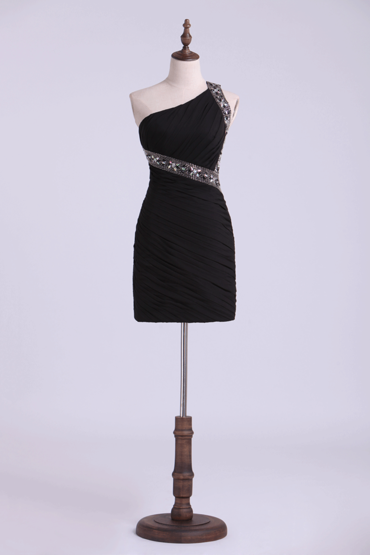 2022 Black Homecoming Dresses Sheath Short/Mini One Shoulder With Ruffle And Beading