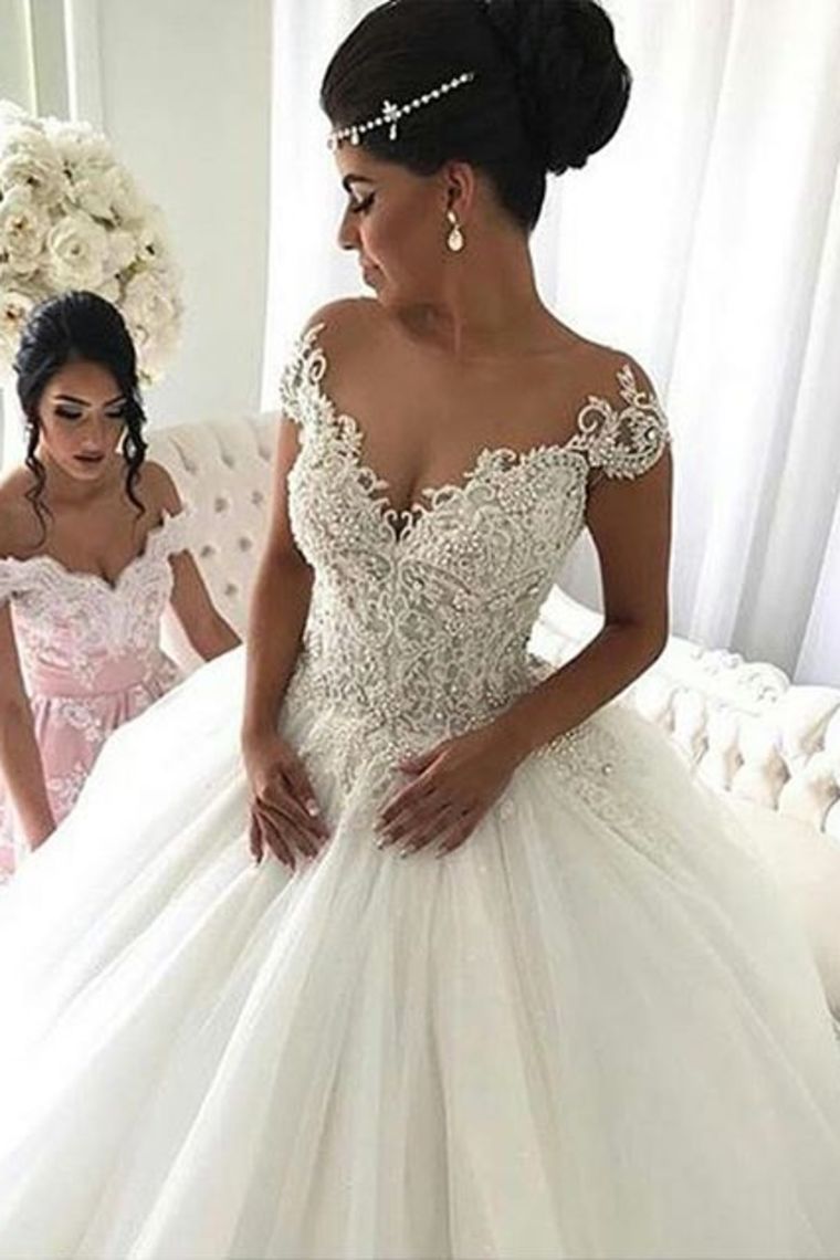 2024 Fantastic Wedding Dresses Scoop Neck Ball Gown Tulle With Appliques Floor Length