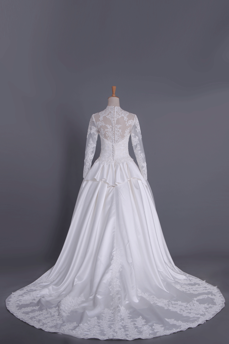 2022 Wedding Dresses A Line V Neck Long Sleeves With Applique Satin