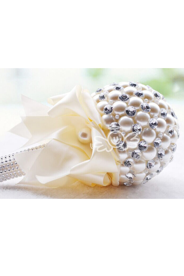 Sweet Round Ribbon/Pearl Bridal Bouquets