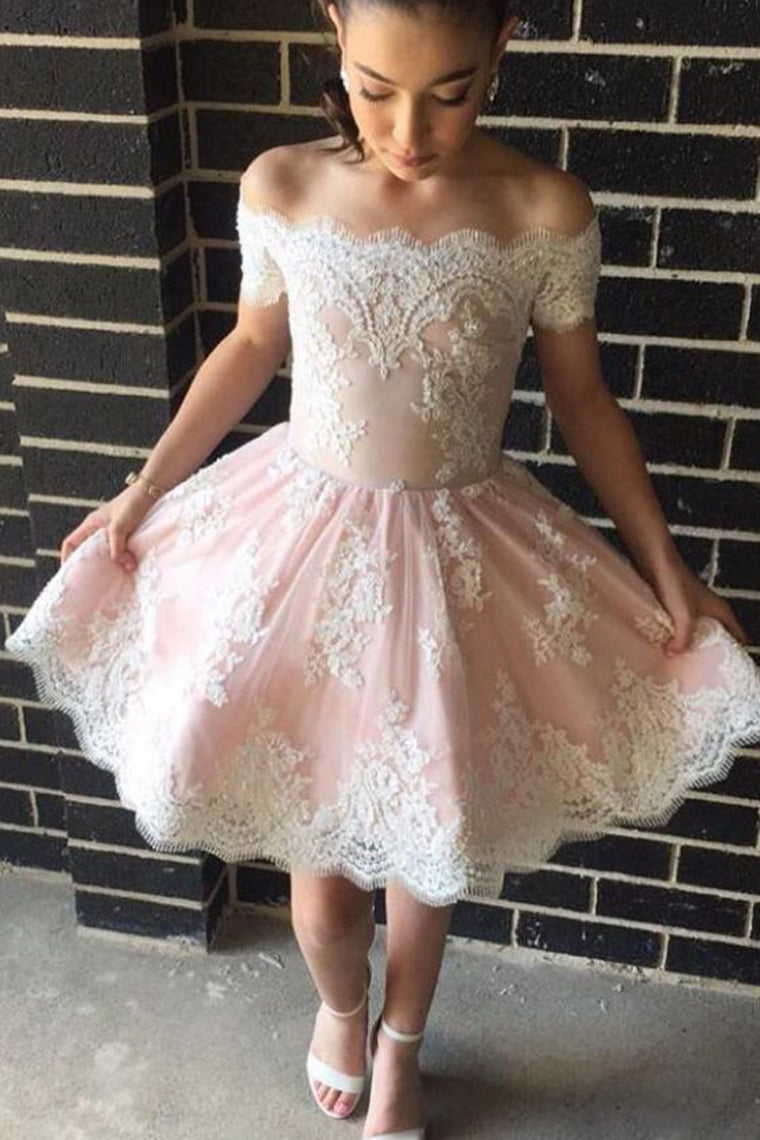 2024 Homecoming Dresses Boat Neck Tulle With Applique Short/Mini A Line